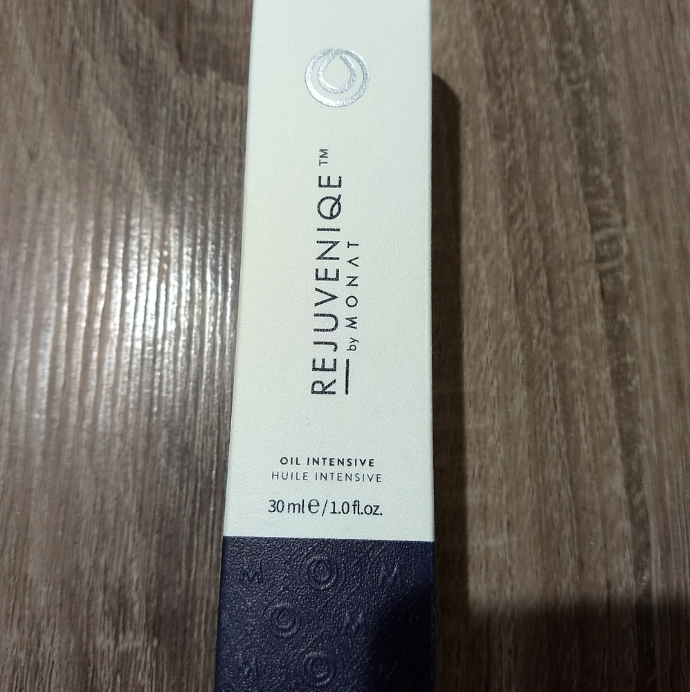 REJUVENIQE Oil Intensive